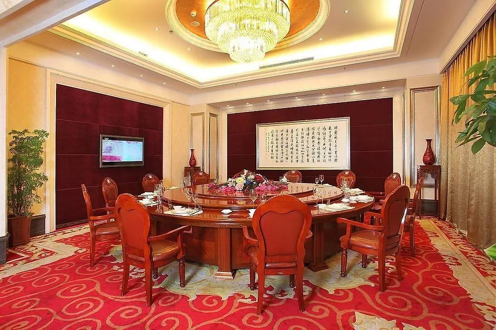 ***  Days Hotel Hongyuan Zhengzhou China